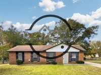 Building Photo - Fenced in   4 Bedroom 1.5 bathroom Home located  in Jonesboro