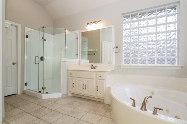 Building Photo - 20818 Sweet Violet Ct