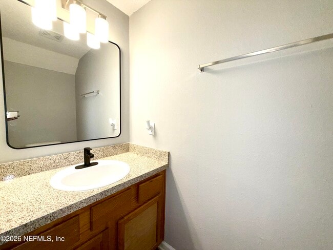 Building Photo - 621 Southbranch Dr