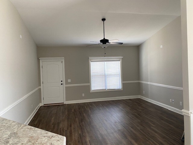 Building Photo - 2250 Sweet Bay Dr