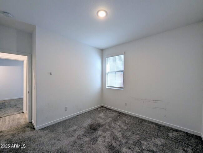 Building Photo - 4827 S 117th Ave