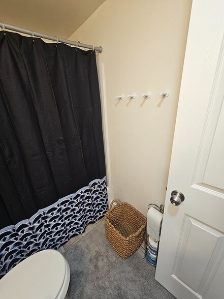 Building Photo - 6339 Jeff St