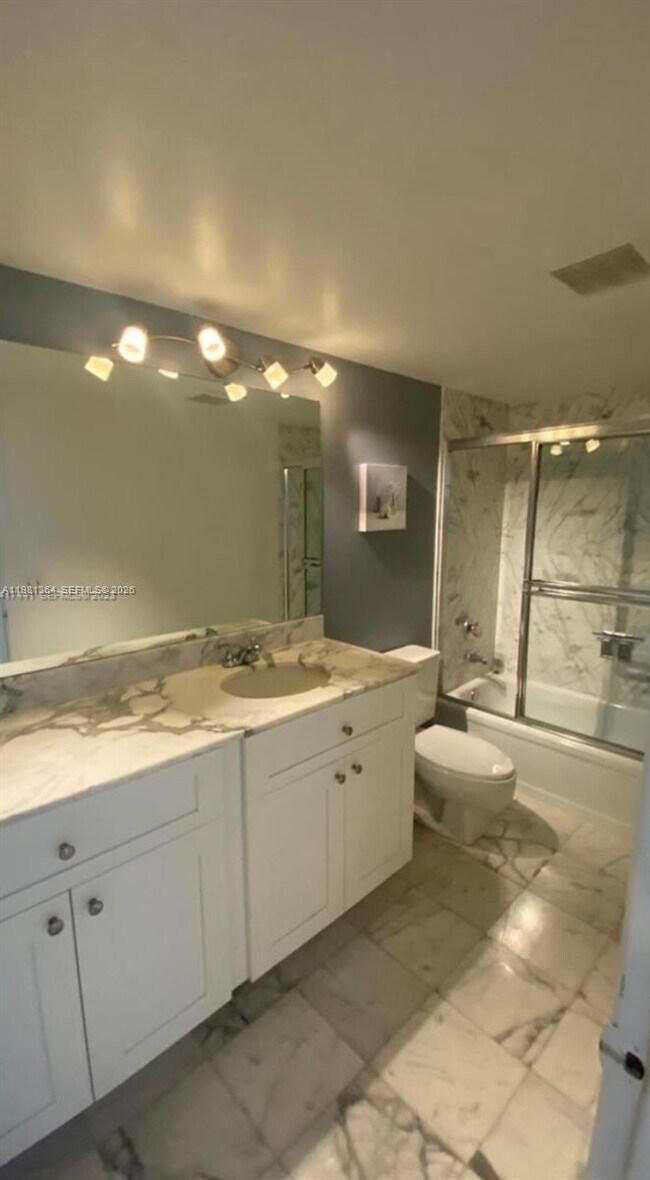 Building Photo - 1370 S Ocean Blvd