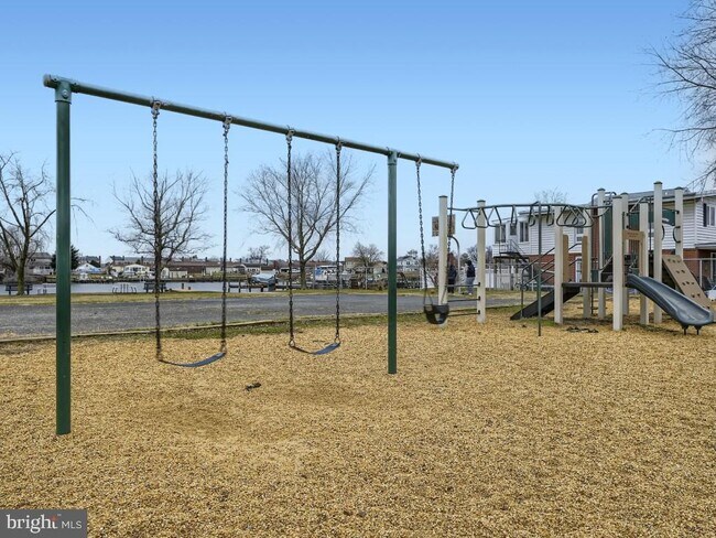 Building Photo - 107 Bayside Dr