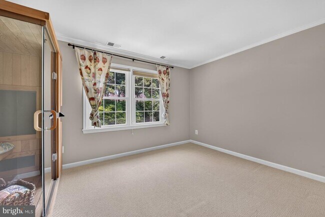 Building Photo - 1022 Delf Dr