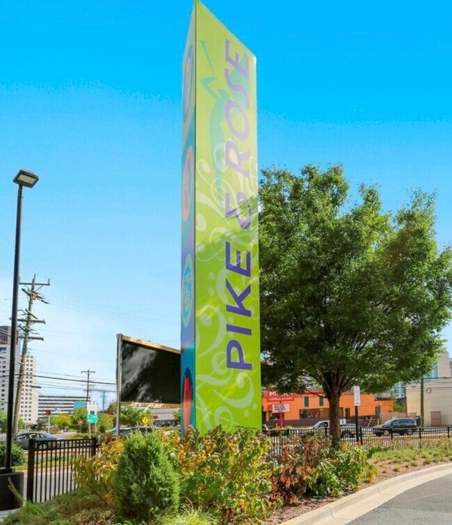 Building Photo - Fabulous in 4 + 2.5 in OLD FARM - Gorgeous Updates