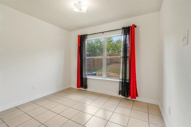 Building Photo - 12669 Forest Lawn Rd