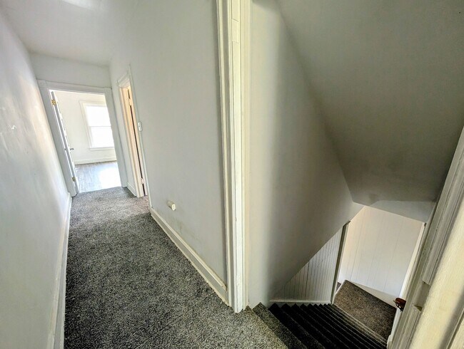 Building Photo - 416 Guilford Ave