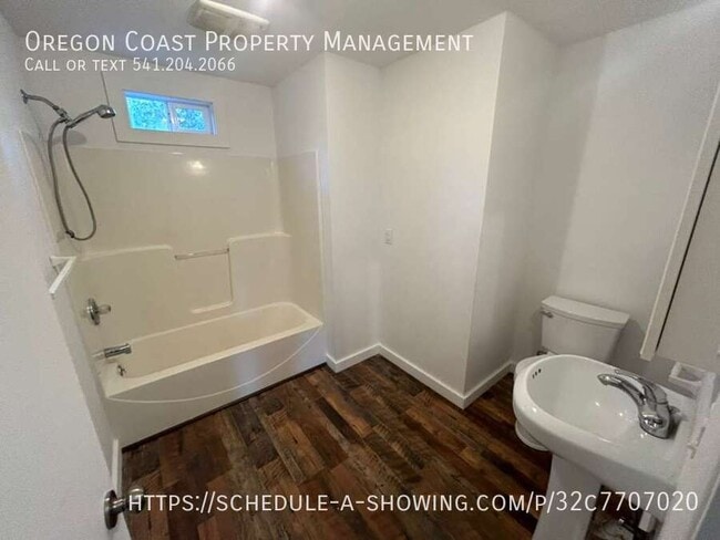 Building Photo - 426 NW 22nd St