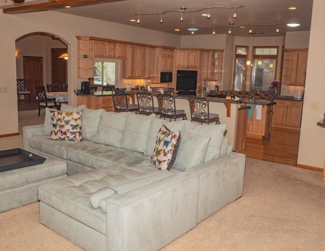 Building Photo - Beautiful home for rent in Galena Forest