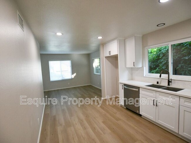 Building Photo - 6129 Calle Arena