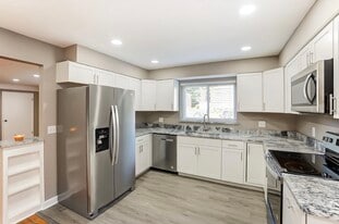 Building Photo - 4936 Kelsch Ln