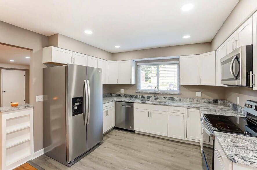 Building Photo - 4936 Kelsch Ln