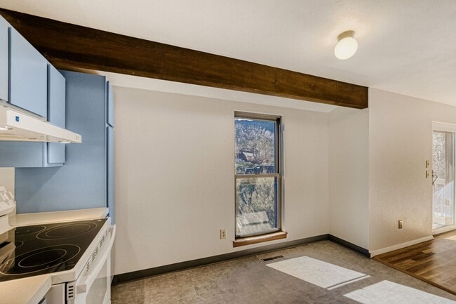 Building Photo - Incredible Shanahan Ridge Home with Flatiron Views