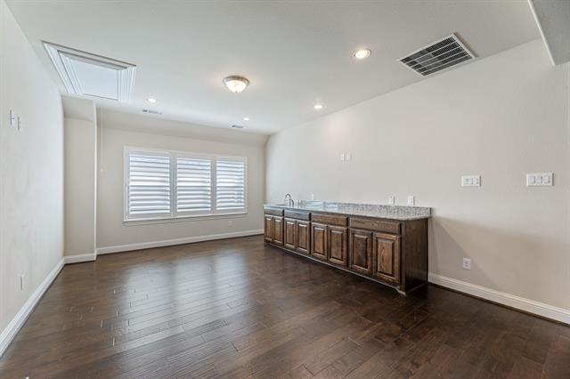 Building Photo - 970 Herschell St