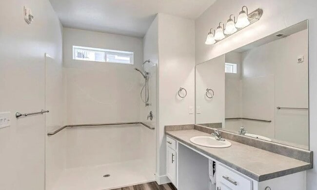 Building Photo - 532 N 360 W