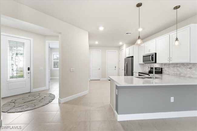 Building Photo - 5935 Mayflower Way