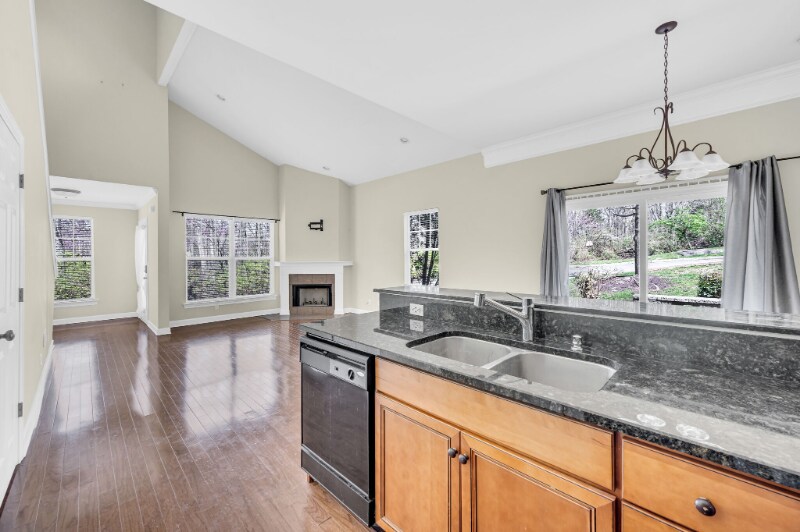 Building Photo - 810 Bracken Trail