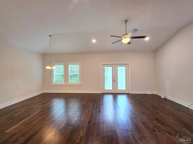Building Photo - 4570 Omaha Dr
