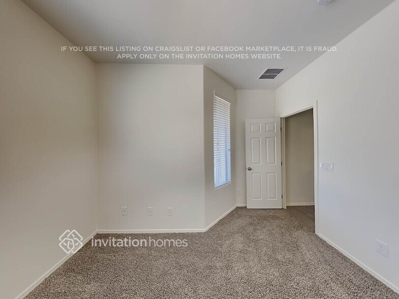 Building Photo - 9424 West Riverside Avenue