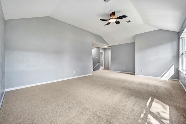 Building Photo - 22250 Queenbury Hills Dr