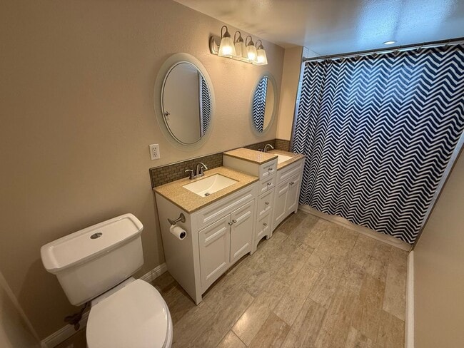 Building Photo - 4830 Argyle Dr