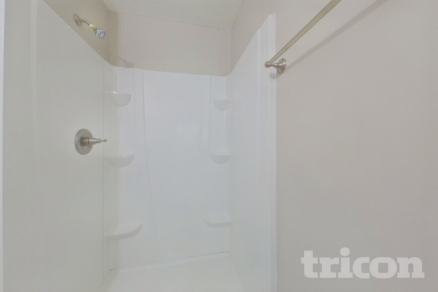 Building Photo - 7307 Hooksett Ct