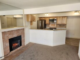 Building Photo - 20 S Boulder Cir