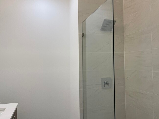 Building Photo - 1350 Crystal Way