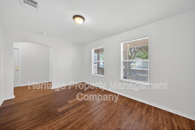 Building Photo - 4935 Dahlia Terrace