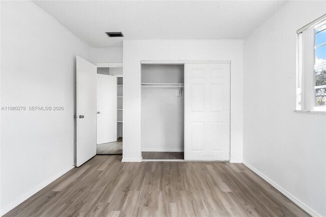 Building Photo - 2327 NW 52nd Ct