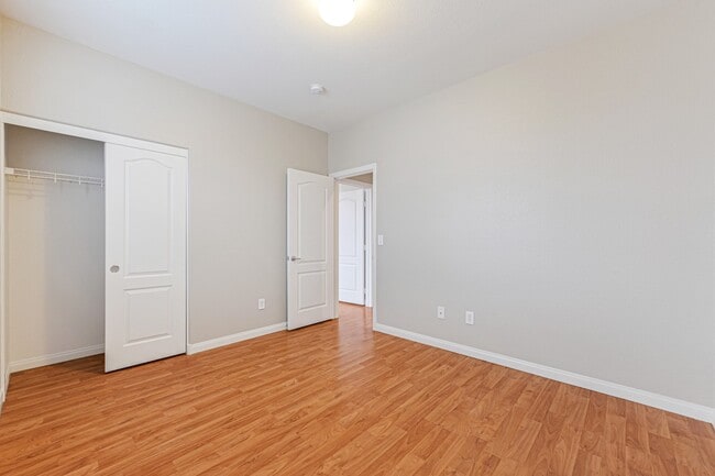 Building Photo - 7322 Fools Gold St