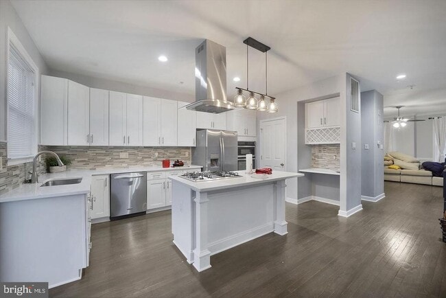 Building Photo - 5400 Marshalls Choice Dr