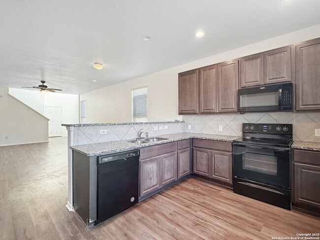 Building Photo - 2814 High Castle