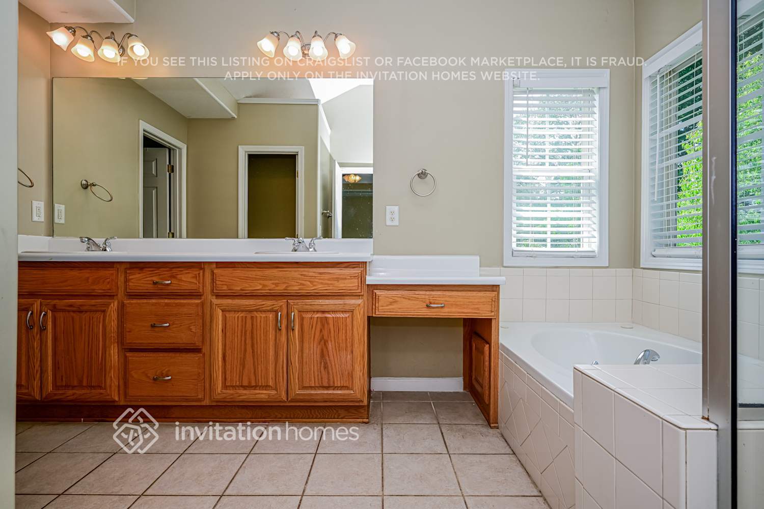 Building Photo - 605 Alyssa Dr