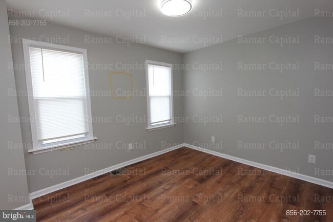 Building Photo - 1123 Cambridge St