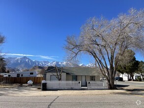 Building Photo - 221 N Lone Pine Ave