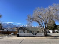 Building Photo - 221 N Lone Pine Ave