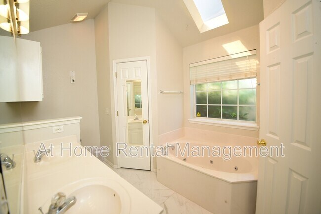 Building Photo - 11255 S 105th E Ave