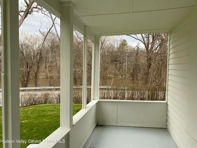 Building Photo - 1465 Creek Locks Rd