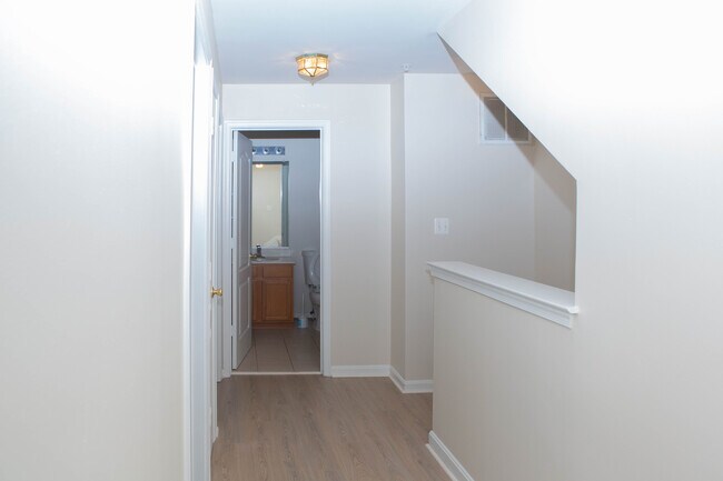Building Photo - 2829 Forest Run Dr