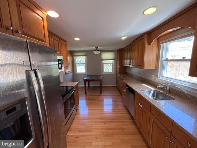 Building Photo - 6516 Cape Ct