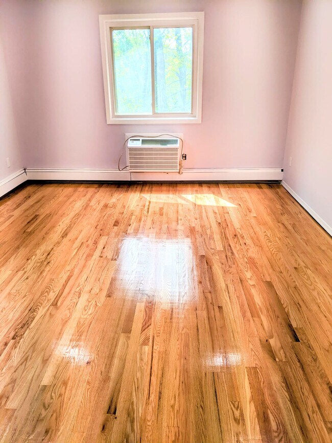 Building Photo - 1 Dunes Ln