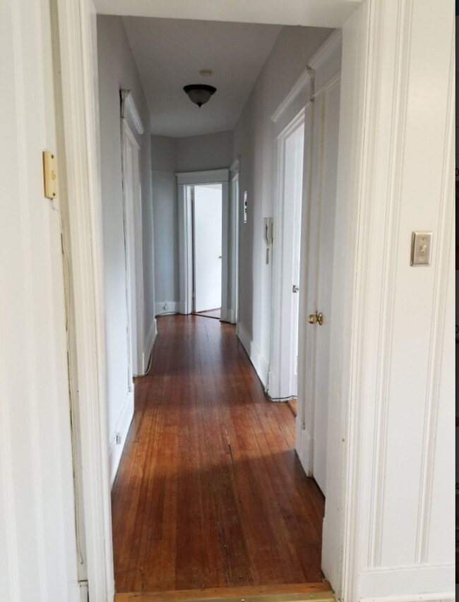 Building Photo - 2711 Hanover Ave