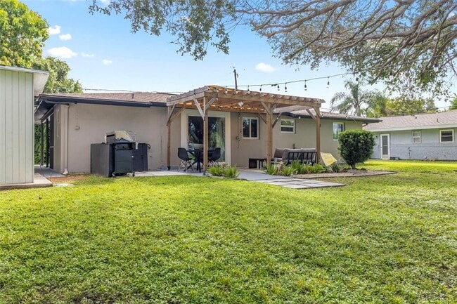 Building Photo - 2586 Auburn Blvd