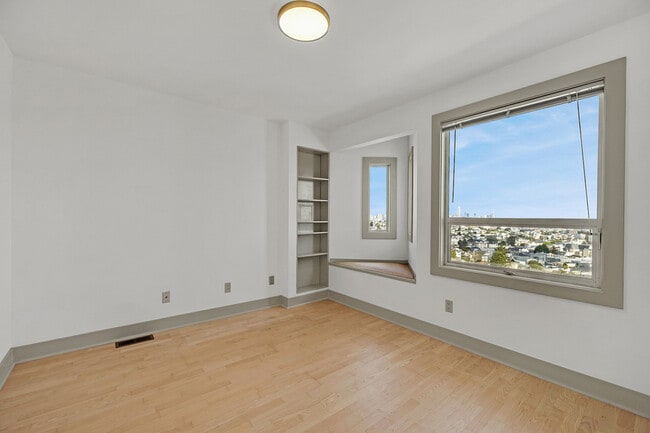 Building Photo - 50 Laidley St