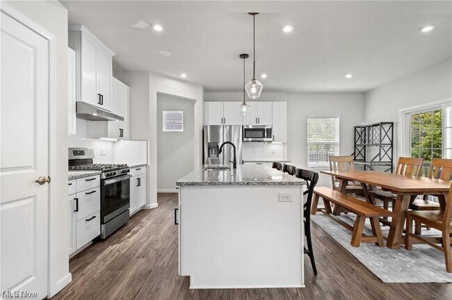 Building Photo - 8291 Brodie Blvd