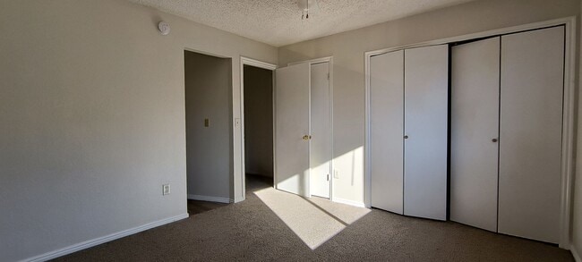 Building Photo - 145 W 820 S