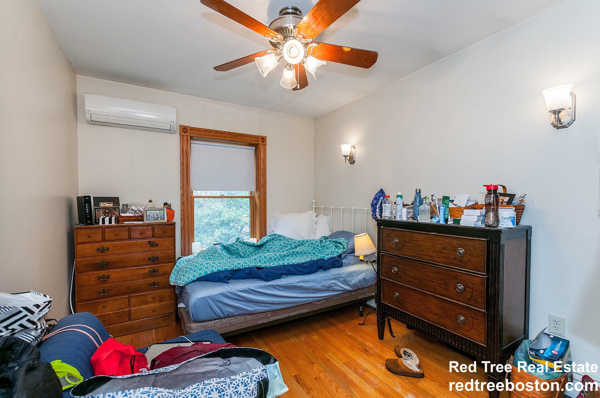 Building Photo - 39 Charles St