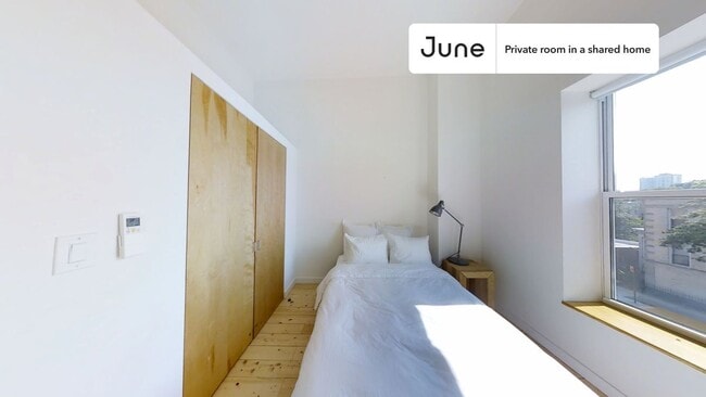 Building Photo - 280 Lincoln Rd